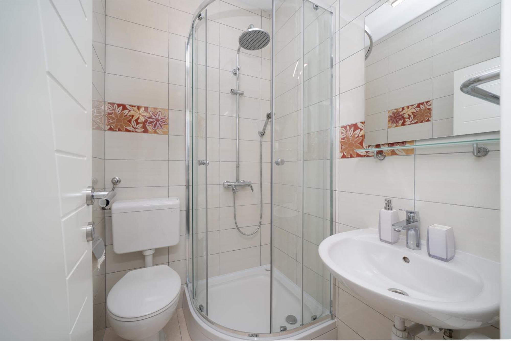 Apartmani Marivo Baska Voda Luaran gambar